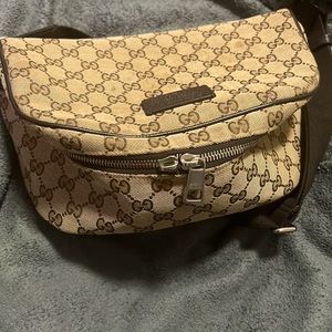 Authentic Gucci GG Supreme Monogram Canvas Pouch Waist Bag Belt Bag
